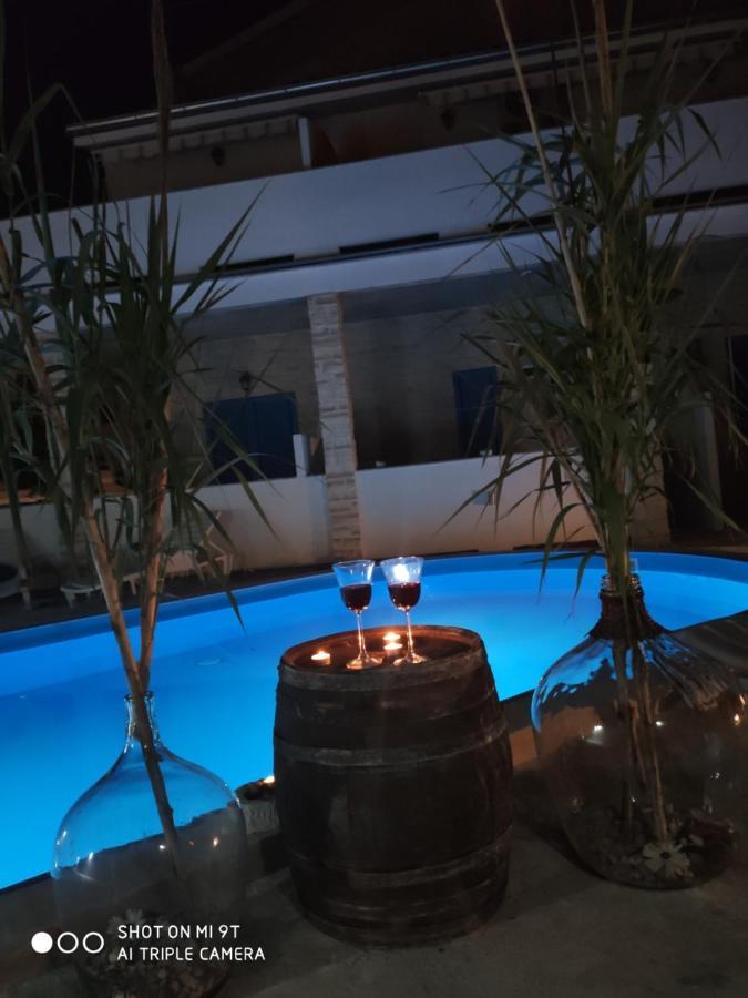 Vila Sentio Mare-Apartments Livaic Zeljko Pirovac Esterno foto