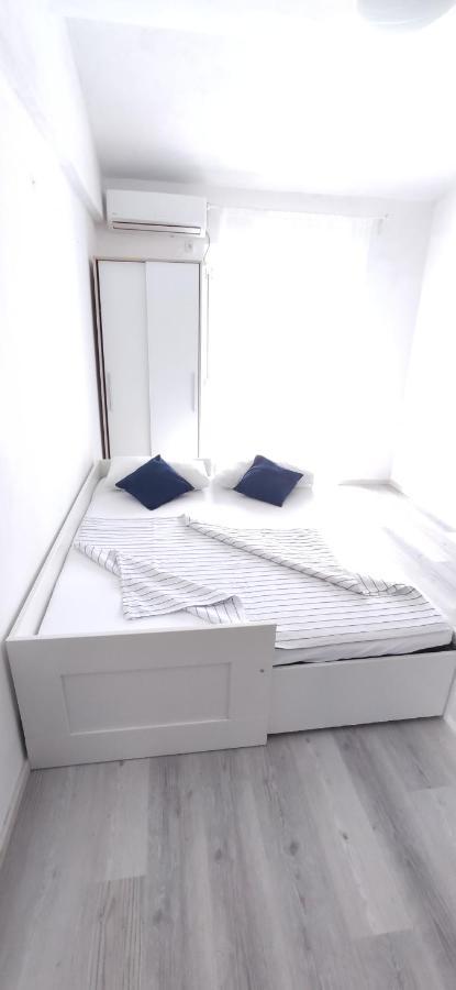 Vila Sentio Mare-Apartments Livaic Zeljko Pirovac Esterno foto