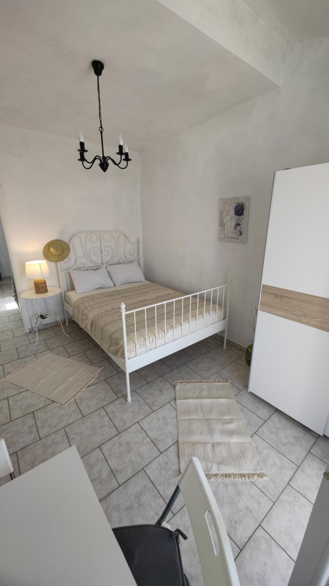 Vila Sentio Mare-Apartments Livaic Zeljko Pirovac Esterno foto